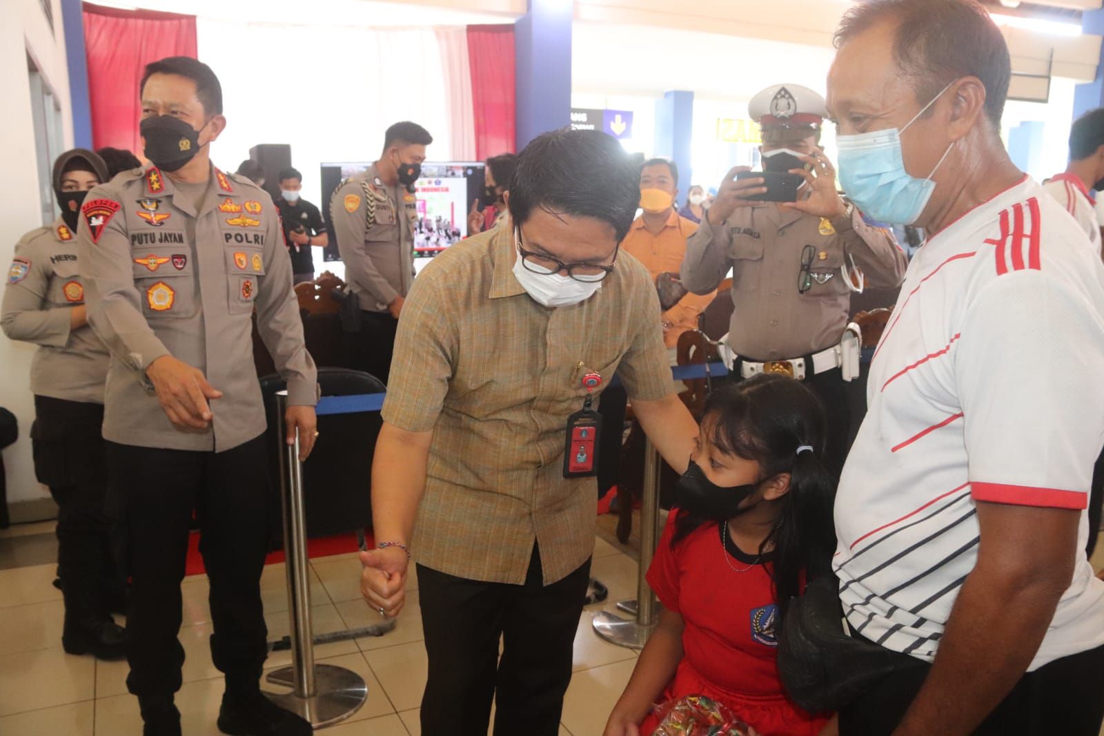 podiumnews.com-Sekda Badung Apresiasi Vaksinasi Massal Serentak oleh Kapolri